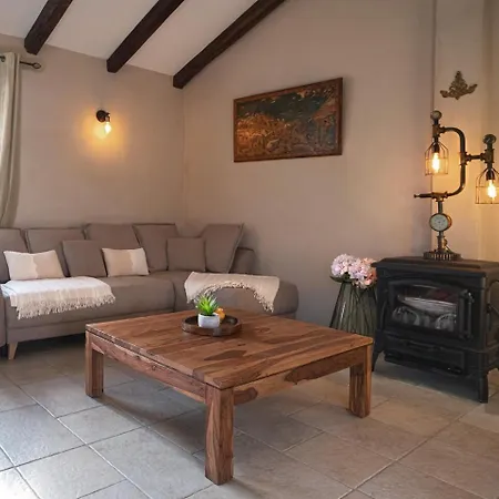 Casa Felice, Bergerie En Pierre, Jacuzzi, Jardin San-Gavino-di-Carbini